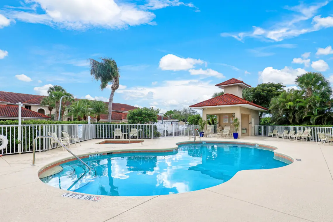 6254e210 1990 41b2 9cee ec81284eda40.jpg