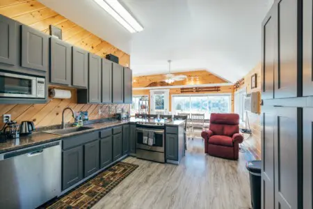 a73ee036 defd 4553 8984 5a1dbe8414a5.jpg